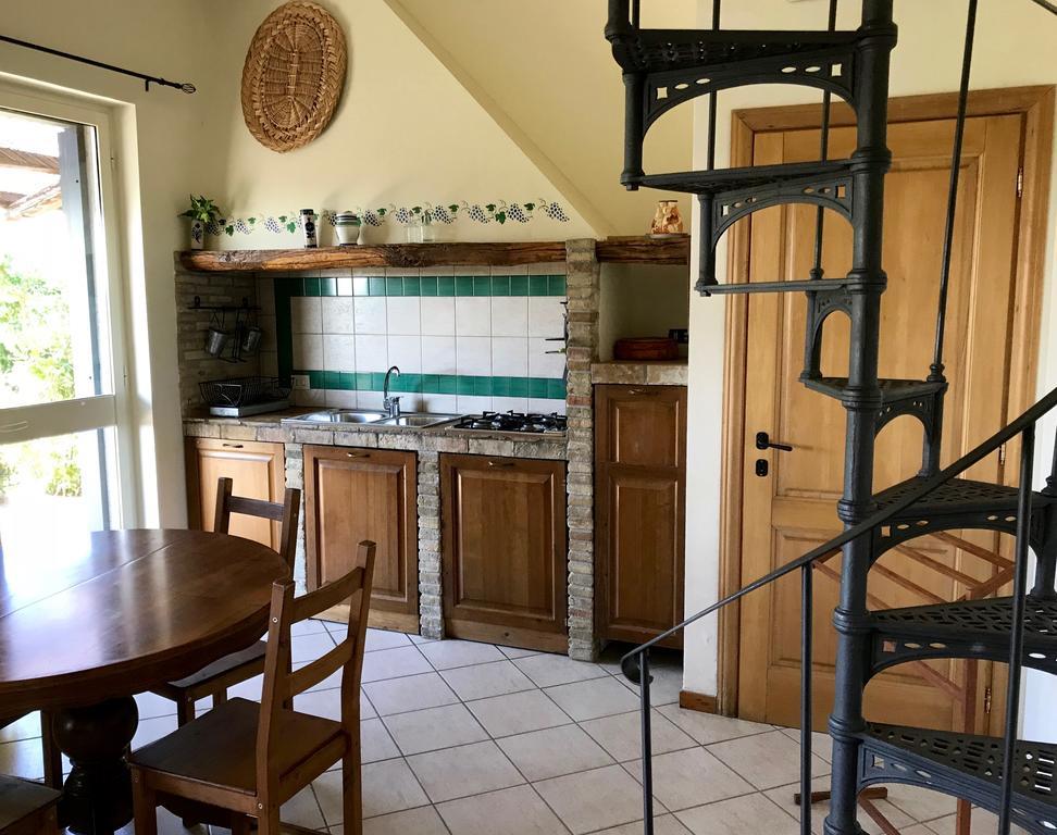 Agriturismo Valle Siriaca Castelnuovo di Porto Kültér fotó